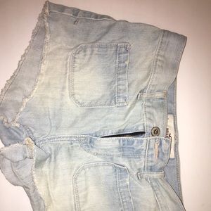Hollister light wash jean booty shorts, mid-rise